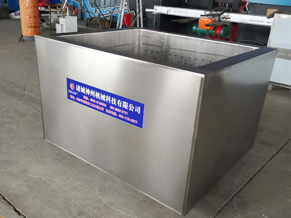 方型蜂窩鹵煮鍋.jpg